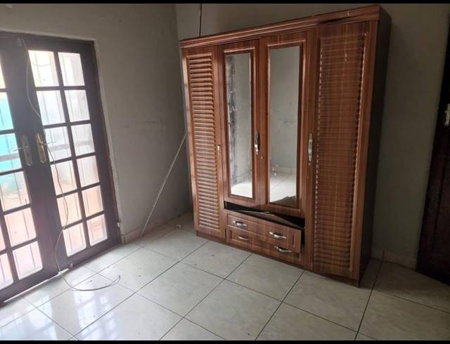 2 BEDROOM PROPERTY TO RENT IN BEZUIDENHOUT VALLEY